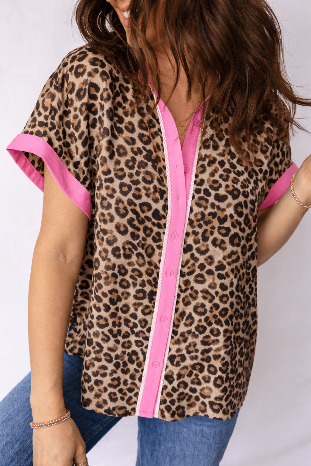 Lakelynn animal Short Sleeve Shirt - Hello Beautiful BoutiqueBlouses & ShirtsThreaded Pear