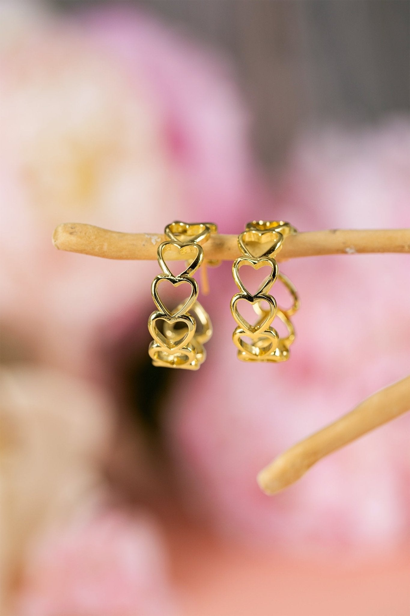 Lavender Link Hoop Stud Earrings - Hello Beautiful BoutiqueJewelryThreaded Pear