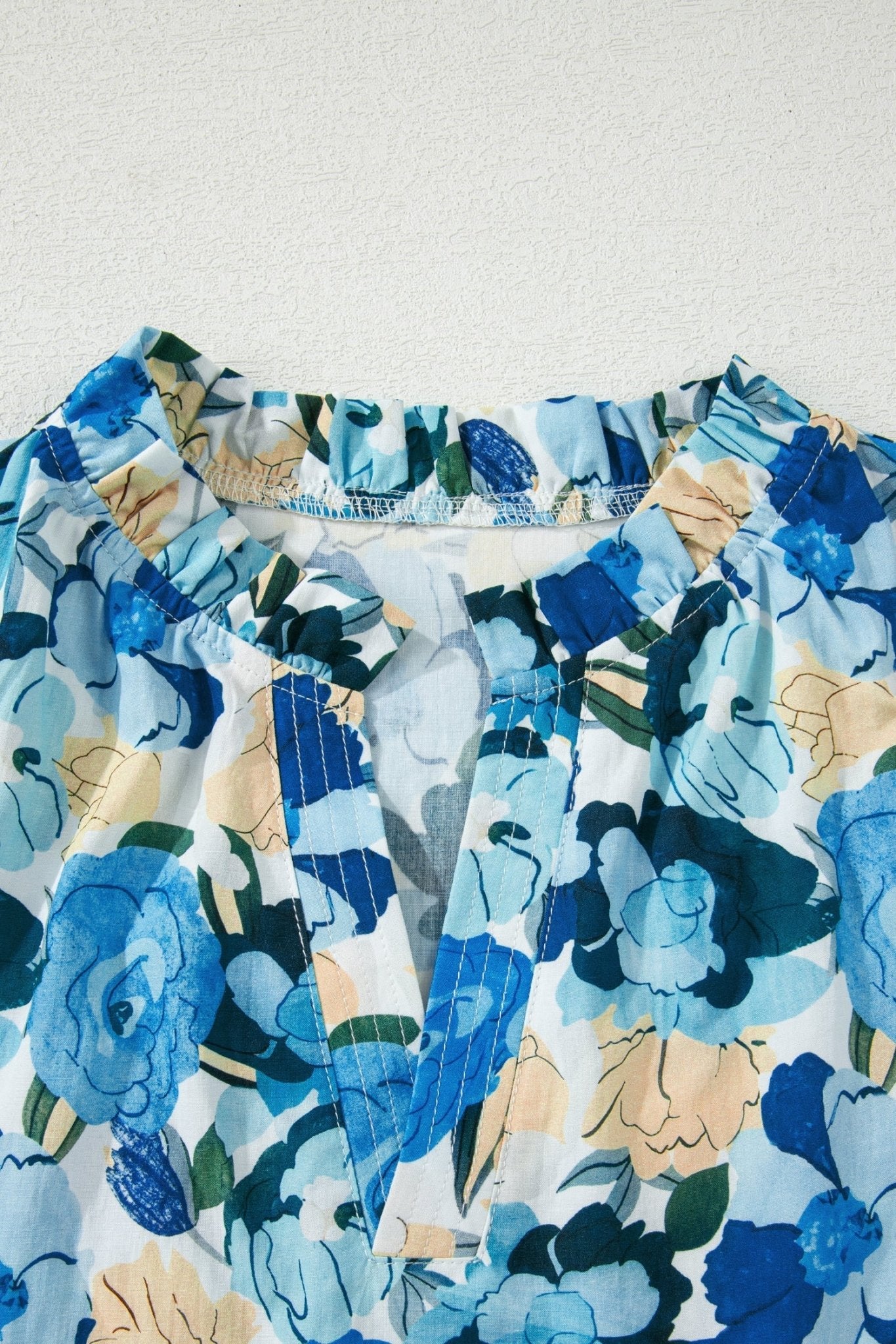 Leilani Short Puff Sleeve Blouse - Hello Beautiful BoutiqueBlouses & ShirtsThreaded Pear