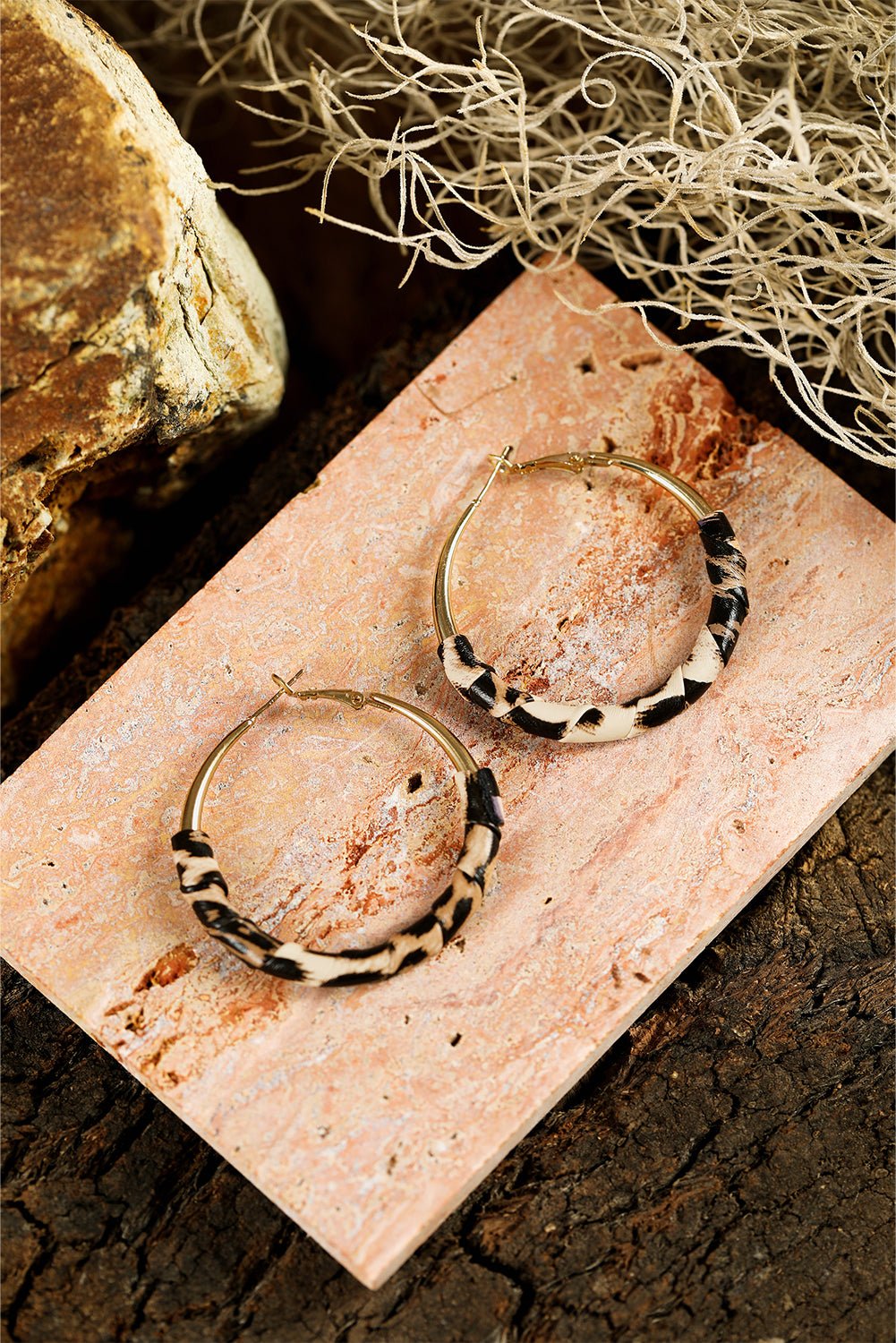 Lettie Plated Detail Hoop Earrings - Hello Beautiful BoutiqueJewelryThreaded Pear