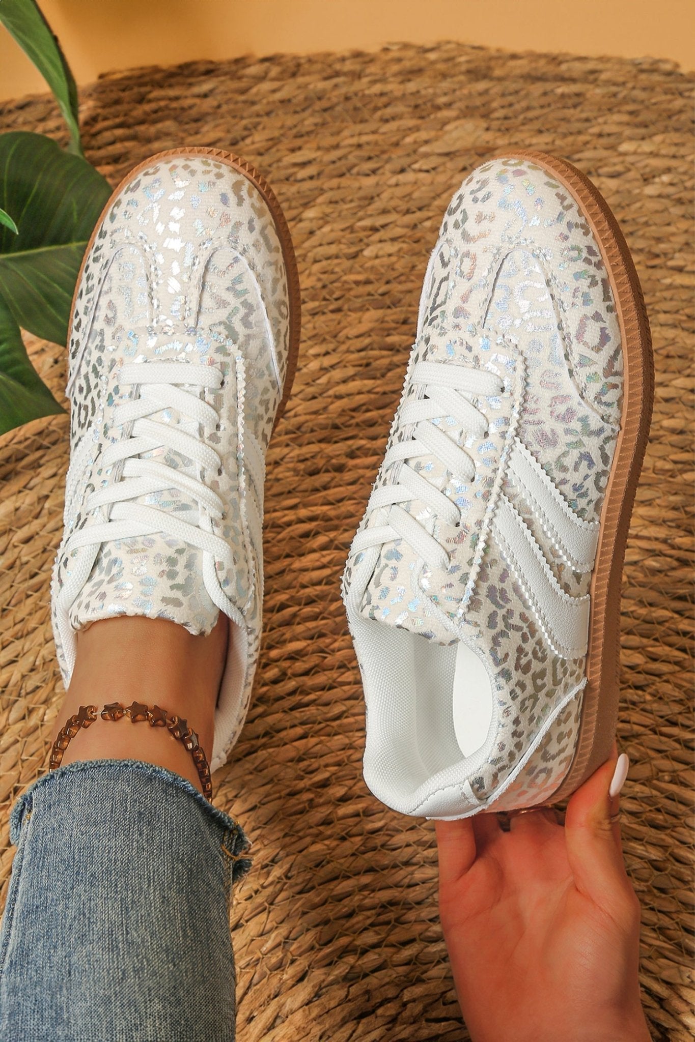 Logan Printed Lace Up Sneakers - Hello Beautiful BoutiqueWomens ShoesThreaded Pear