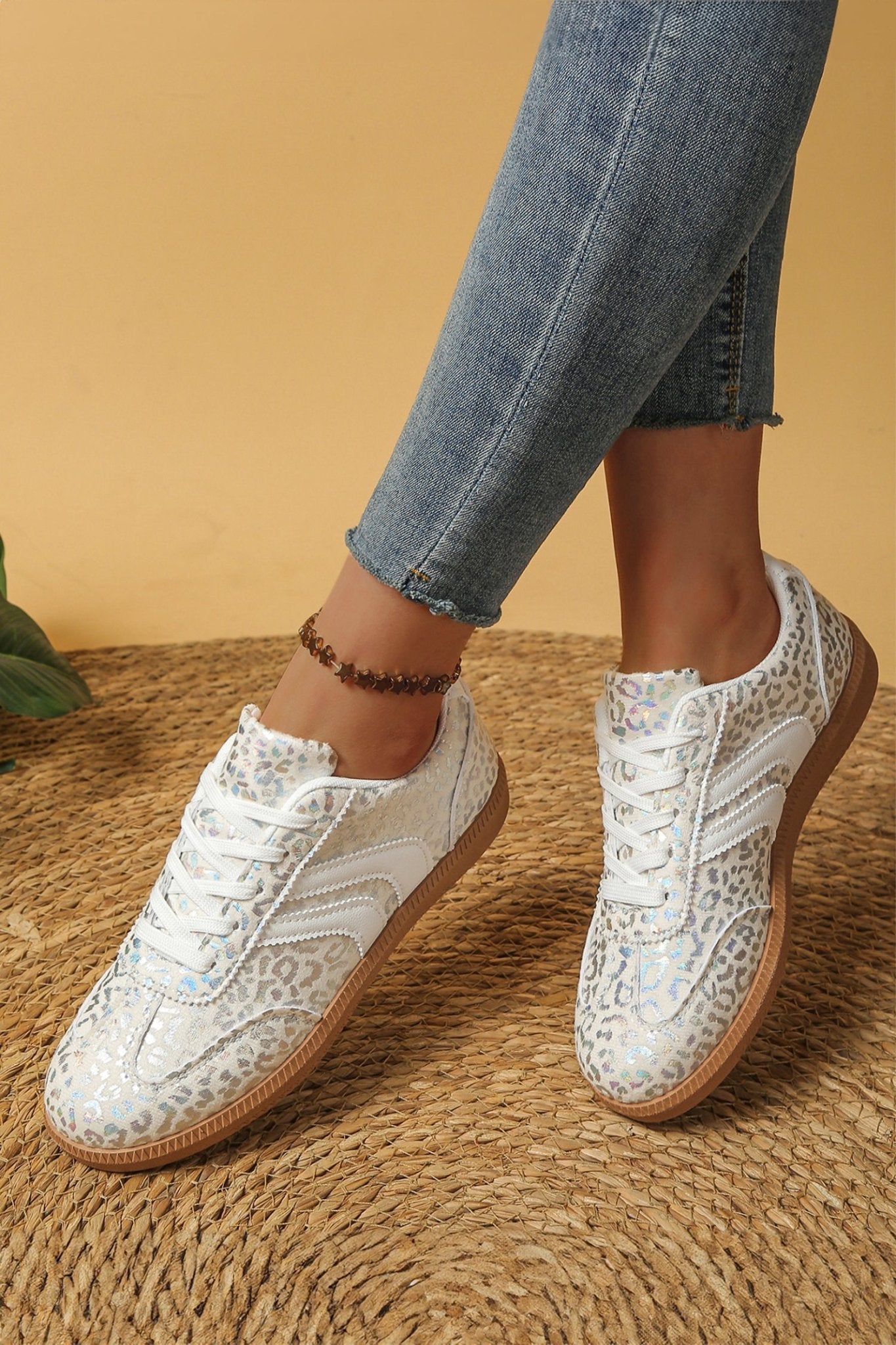 Logan Printed Lace Up Sneakers - Hello Beautiful BoutiqueWomens ShoesThreaded Pear