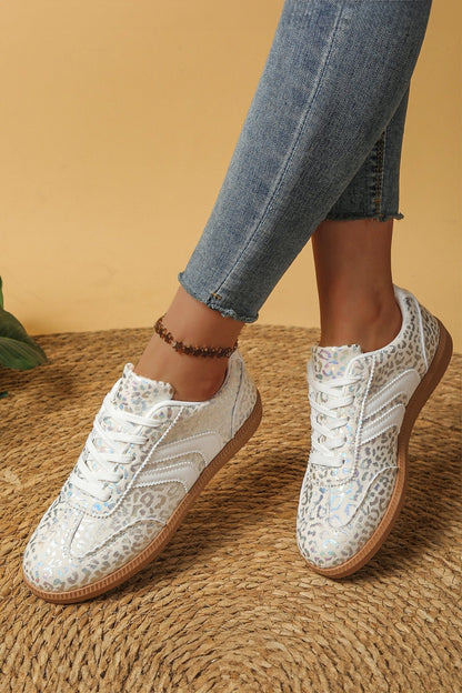 Logan Printed Lace Up Sneakers - Hello Beautiful BoutiqueWomens ShoesThreaded Pear