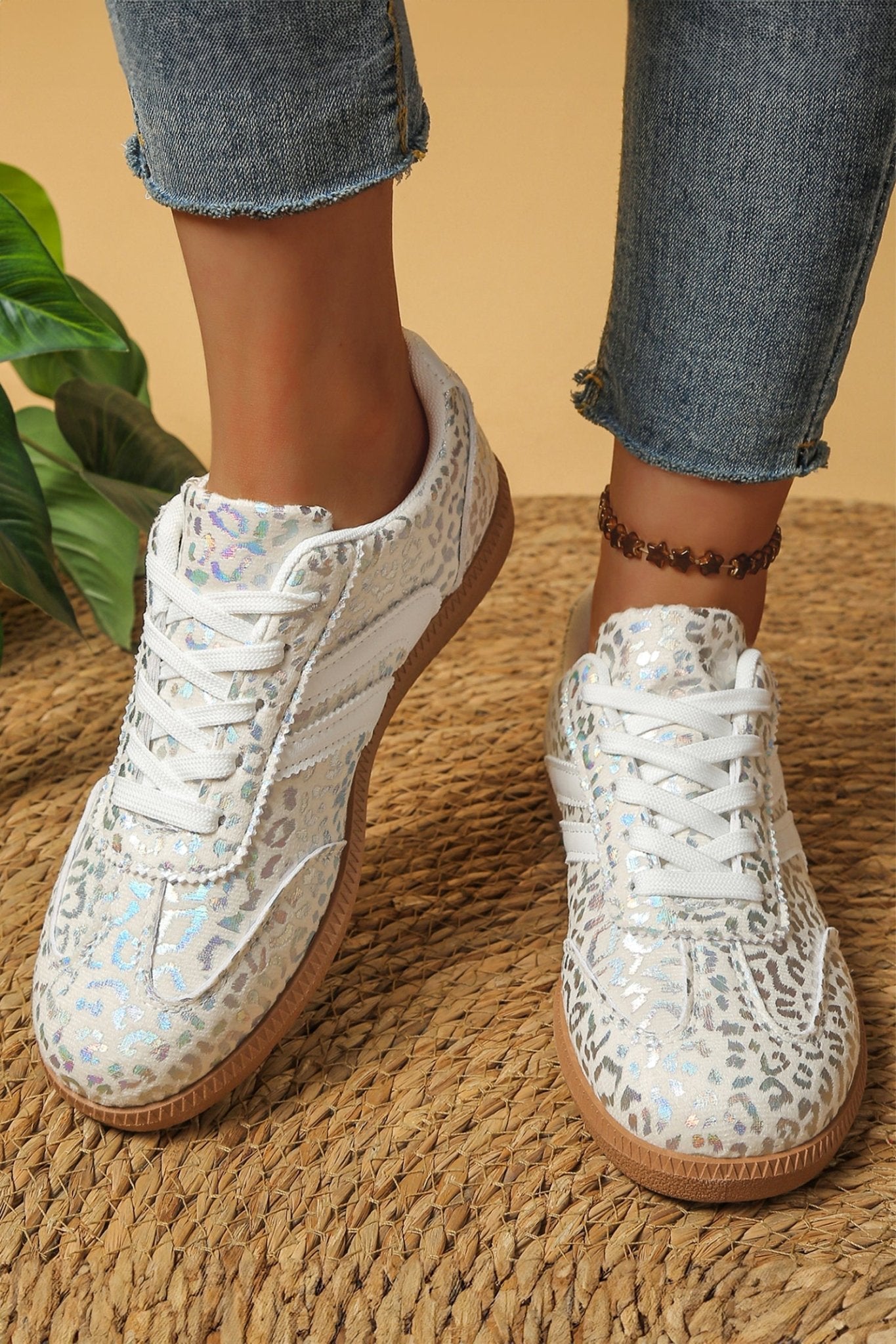 Logan Printed Lace Up Sneakers - Hello Beautiful BoutiqueWomens ShoesThreaded Pear