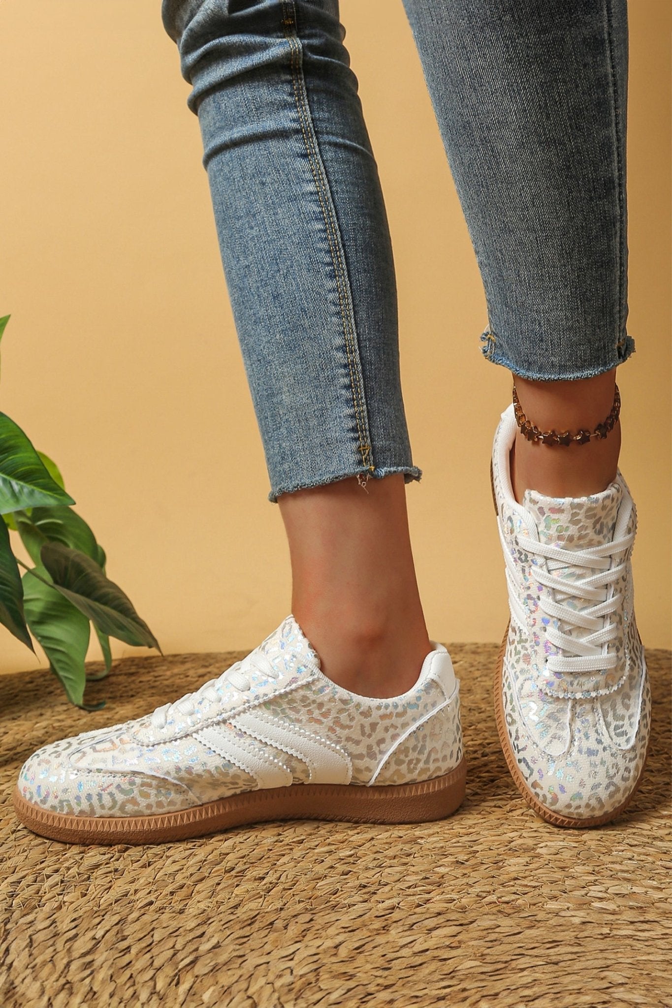 Logan Printed Lace Up Sneakers - Hello Beautiful BoutiqueWomens ShoesThreaded Pear
