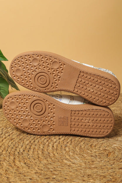 Logan Printed Lace Up Sneakers - Hello Beautiful BoutiqueWomens ShoesThreaded Pear