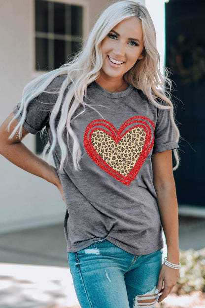 Louise Graphic T Shirt T-Shirt - Hello Beautiful BoutiqueGraphic TeesThreaded Pear