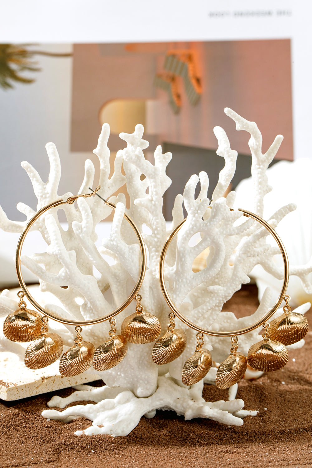 Lyra Vacation Shell Hoop Earrings - Hello Beautiful BoutiqueJewelryThreaded Pear