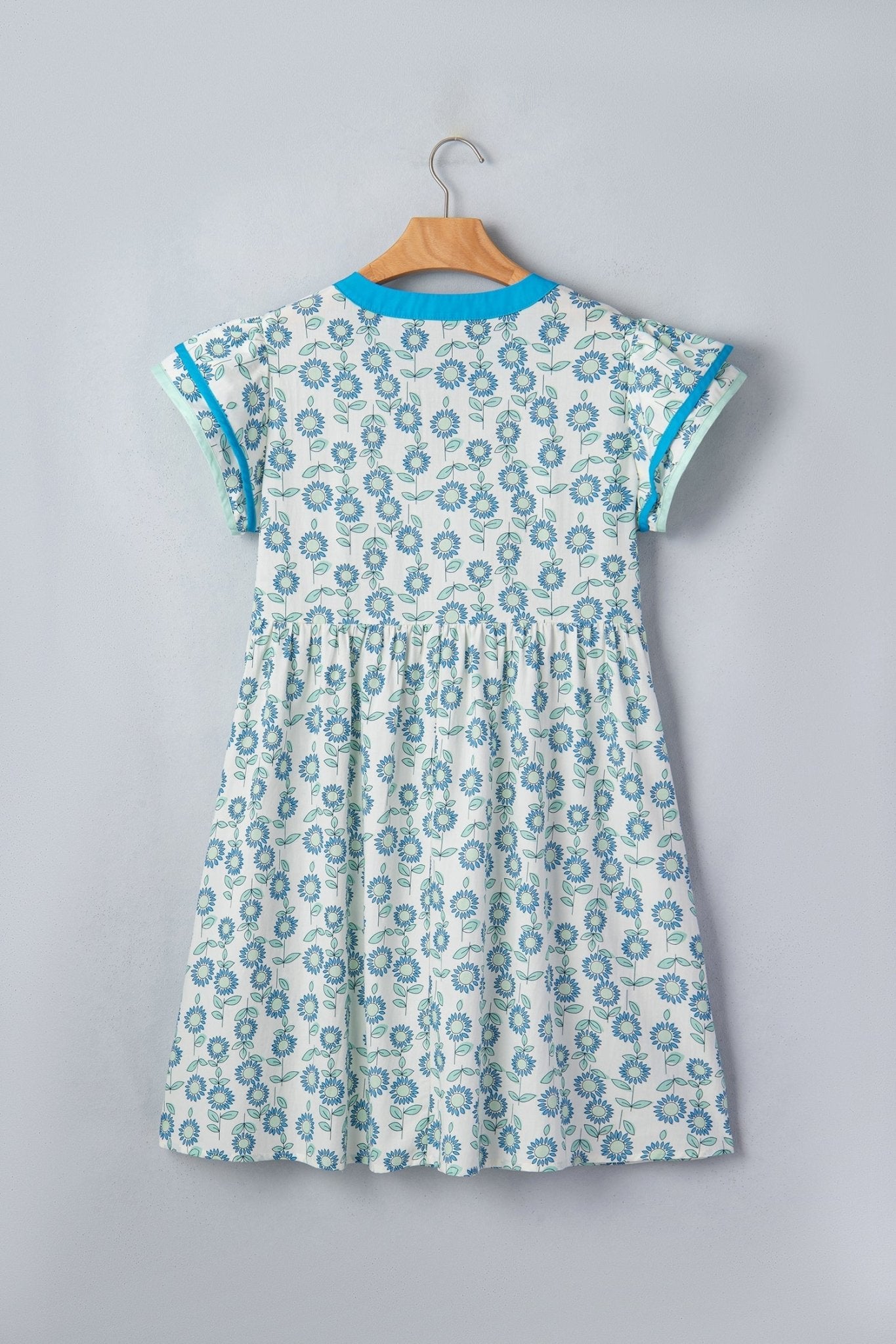 Marlowe Flutter Sleeve Mini Dress - Hello Beautiful BoutiqueFloral DressesThreaded Pear