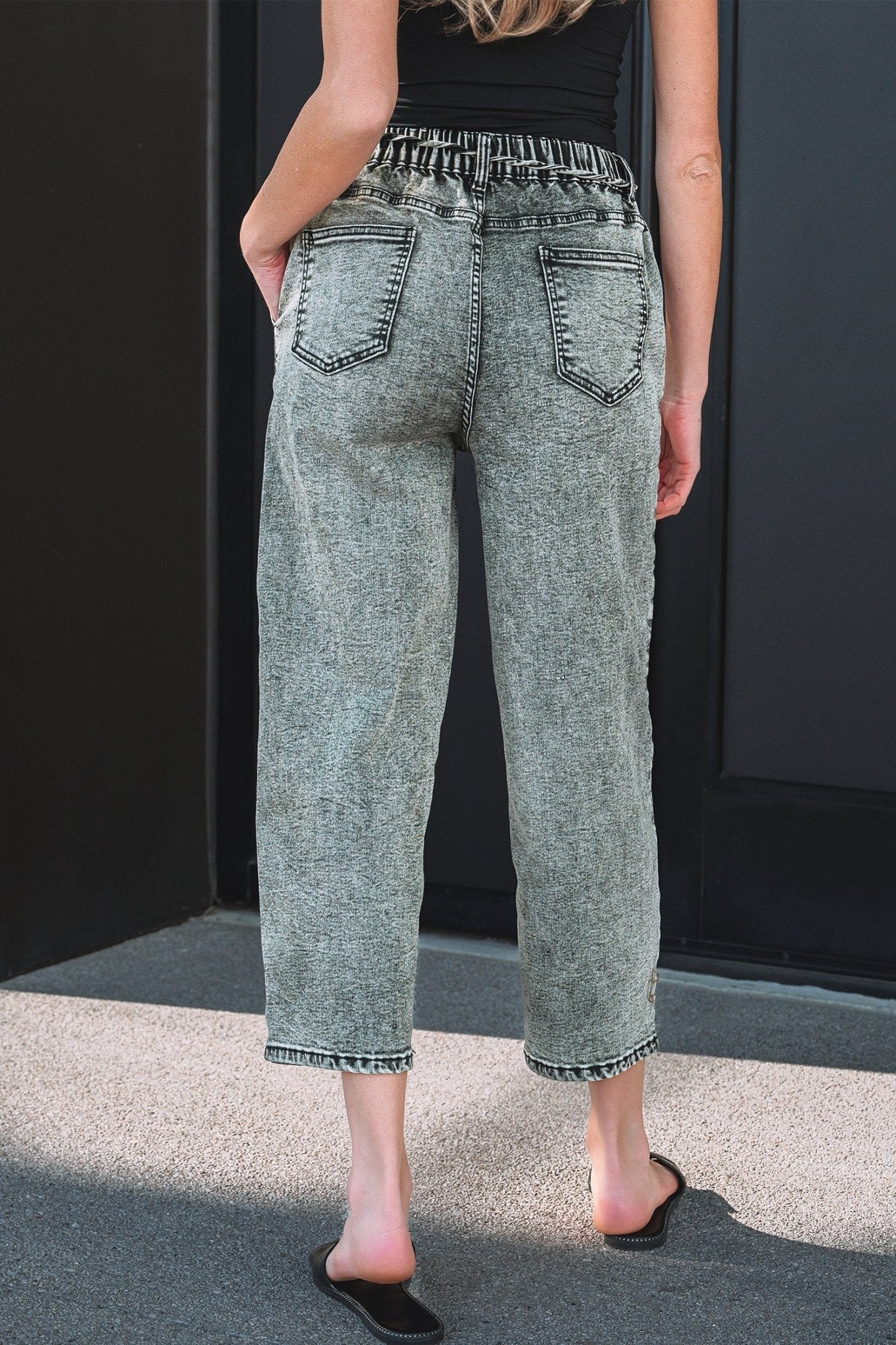 Mckinley Wash Barrel Fit Pants - Hello Beautiful BoutiqueJeansThreaded Pear