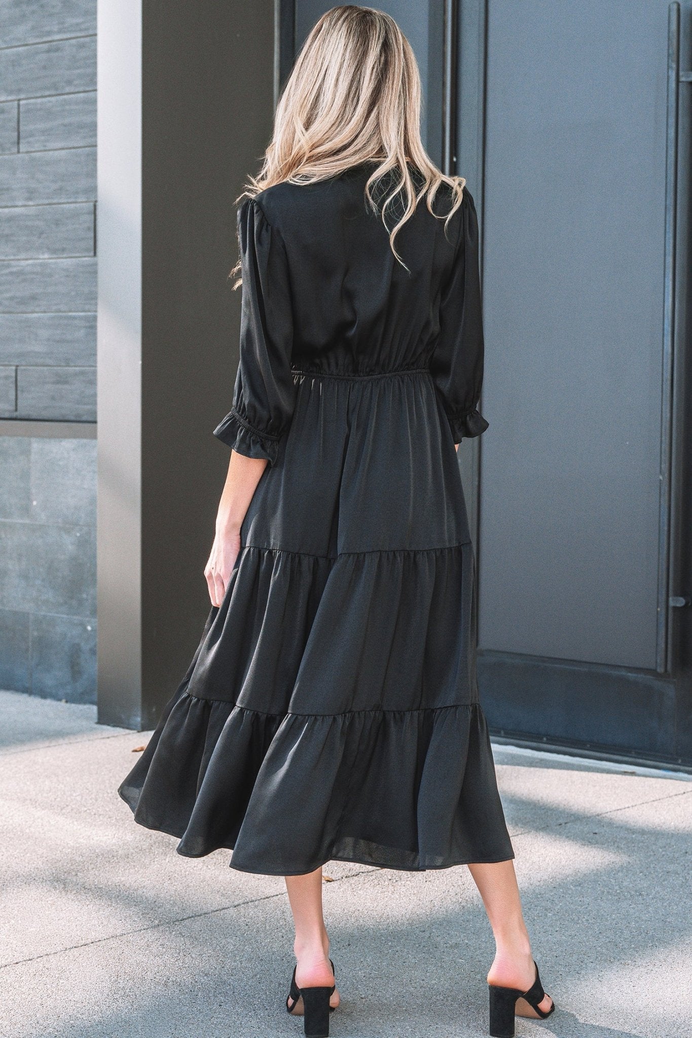 Natasha Sleeve Tiered Maxi Dress - Hello Beautiful BoutiqueMaxi DressesThreaded Pear