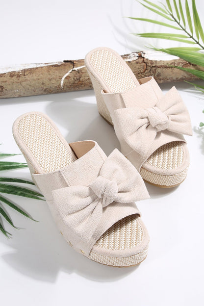 Nyomi Studded Wedge Platform Slippers - Hello Beautiful BoutiqueSlippersThreaded Pear