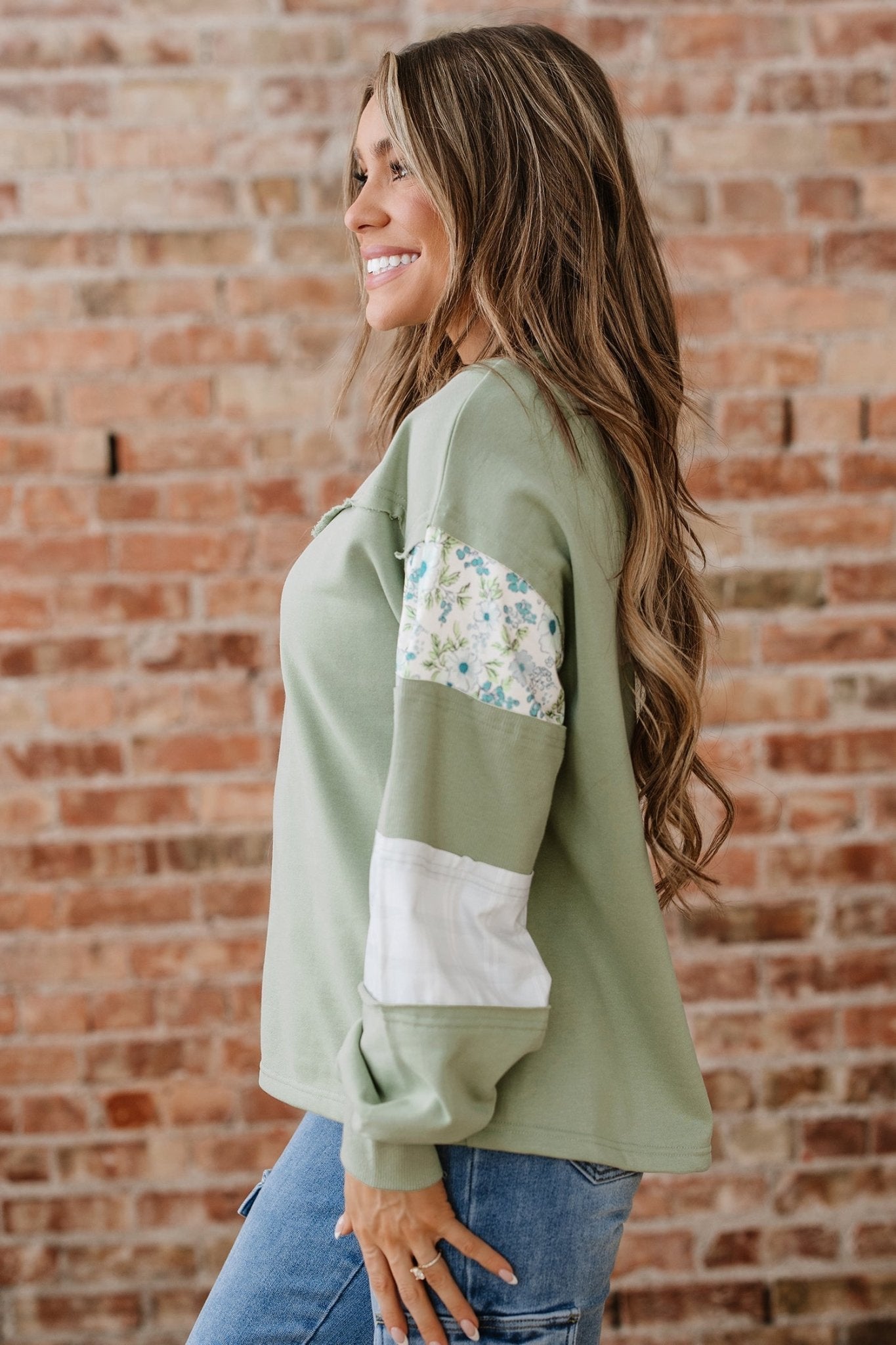 Oaklee Relaxed French Terry Top - Hello Beautiful Boutique15% OFFThreaded Pear