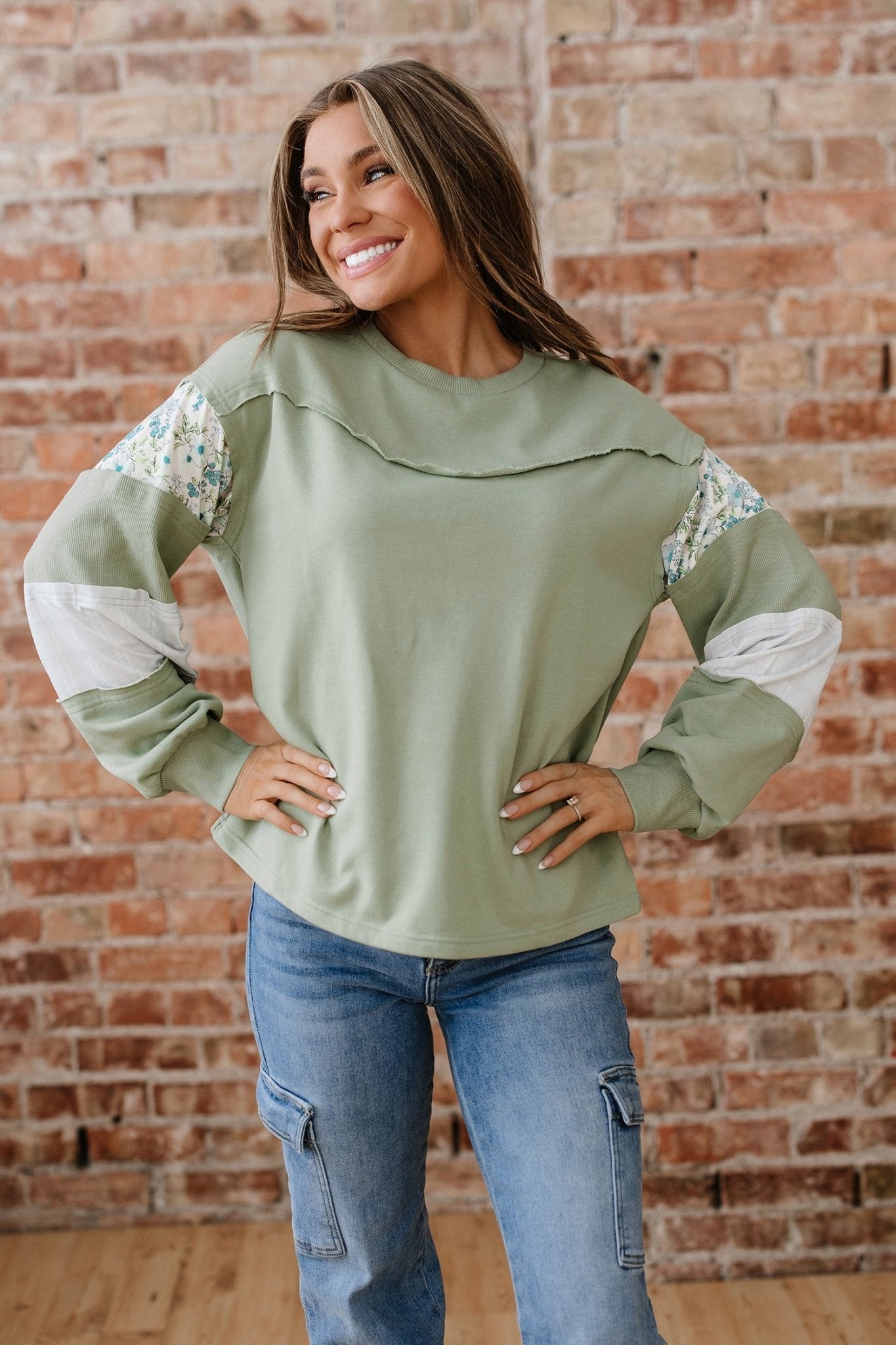 Oaklee Relaxed French Terry Top - Hello Beautiful Boutique15% OFFThreaded Pear