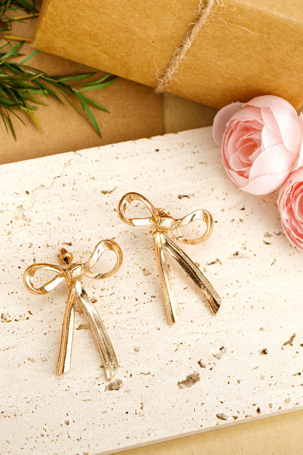 Olive Plated alloy Stud Earrings - Hello Beautiful BoutiqueJewelryThreaded Pear