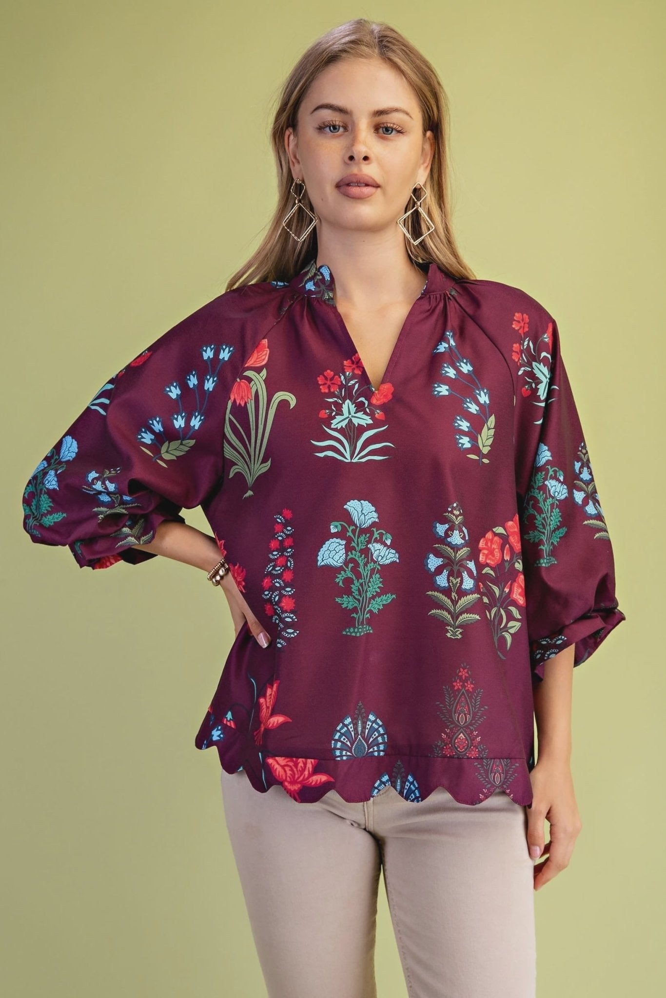 Printed Scalloped Edged V-Neck Blouse with 3/4 Gathered Balloon Sleeves - Hello Beautiful BoutiqueTopGigio
