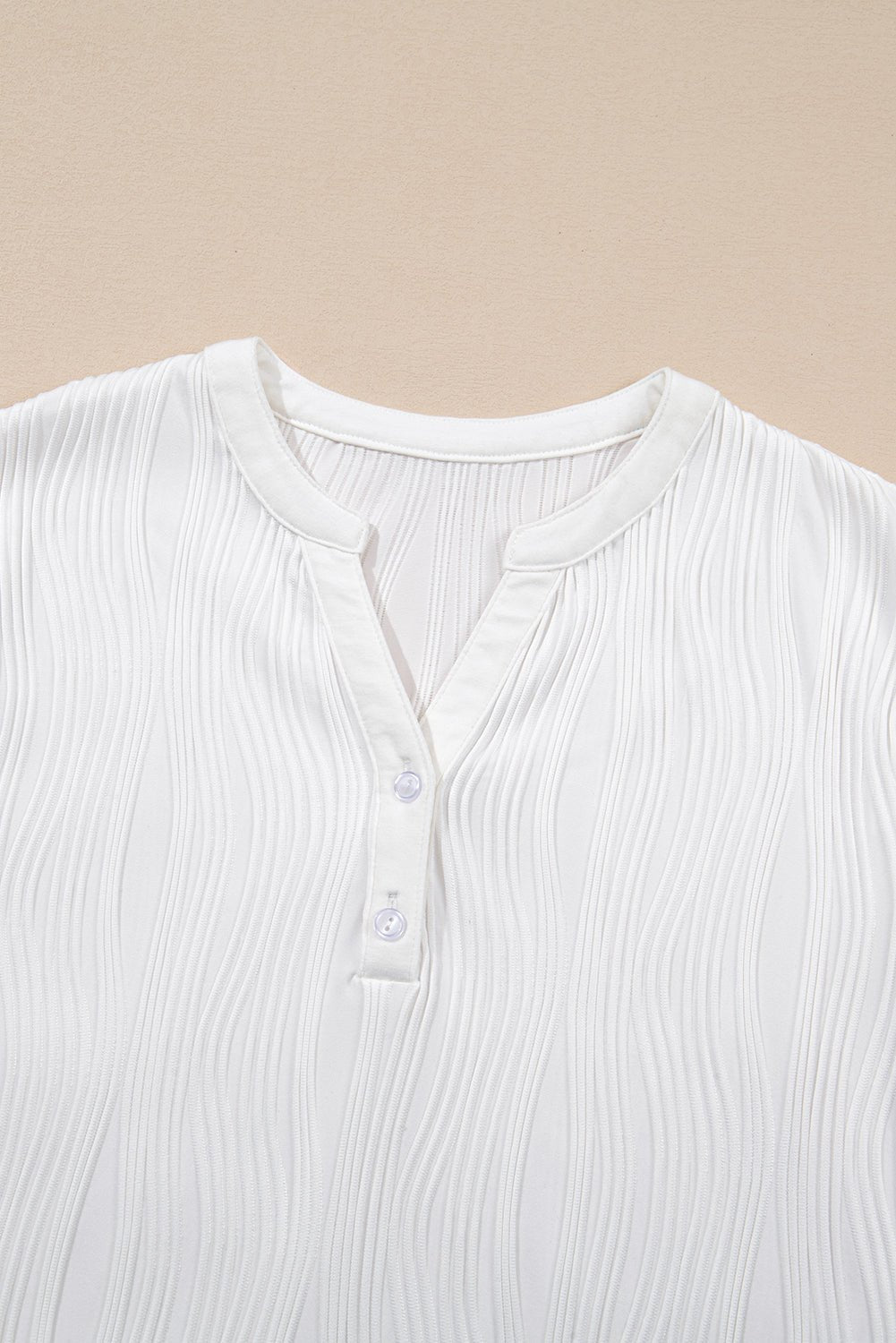 Raina Wavy Textured Tee - Hello Beautiful BoutiqueTops & TeesThreaded Pear