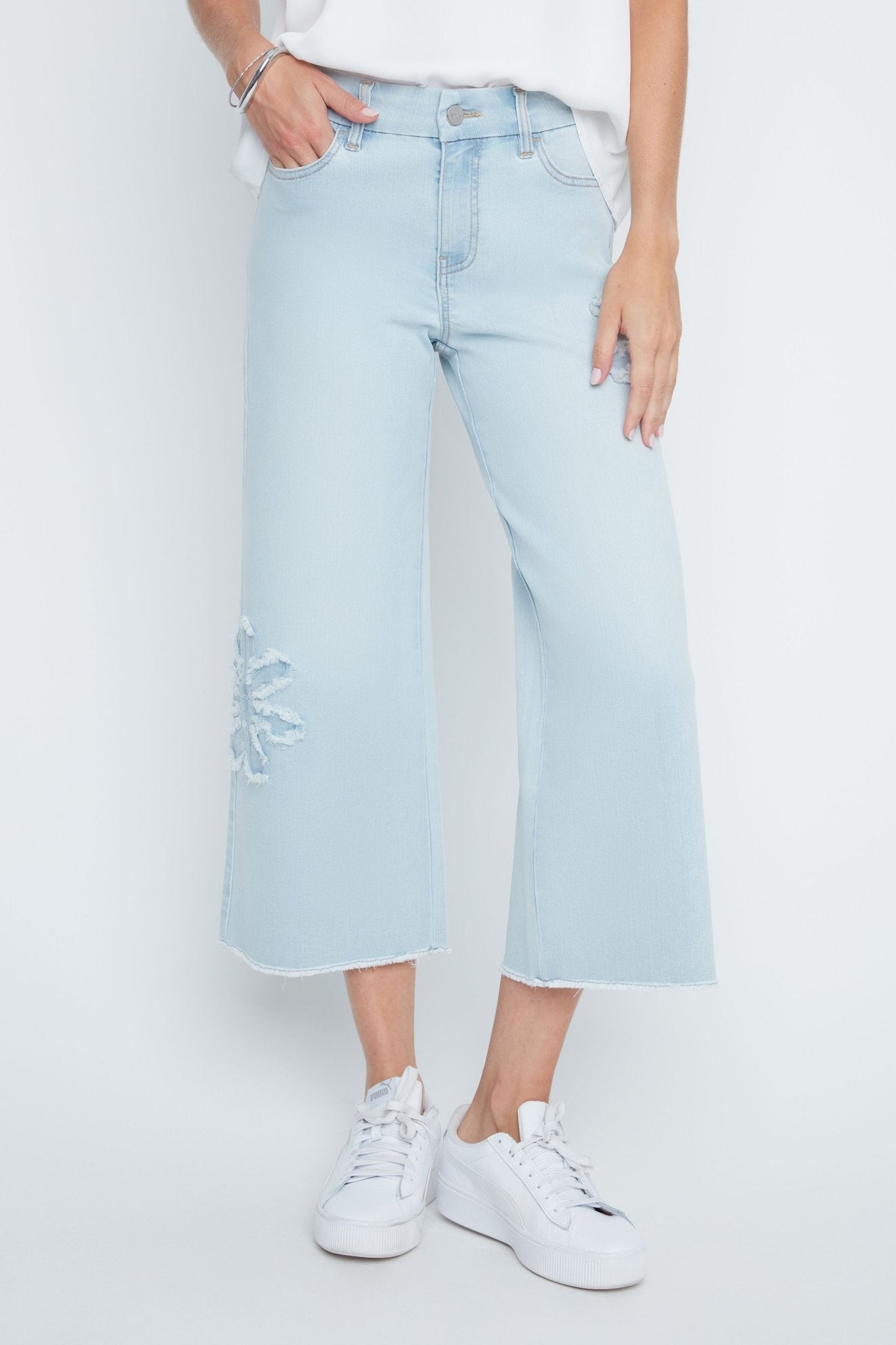 Renuar Bleached Denim with Floral Design R11057D - Hello Beautiful BoutiqueJeansRenuar