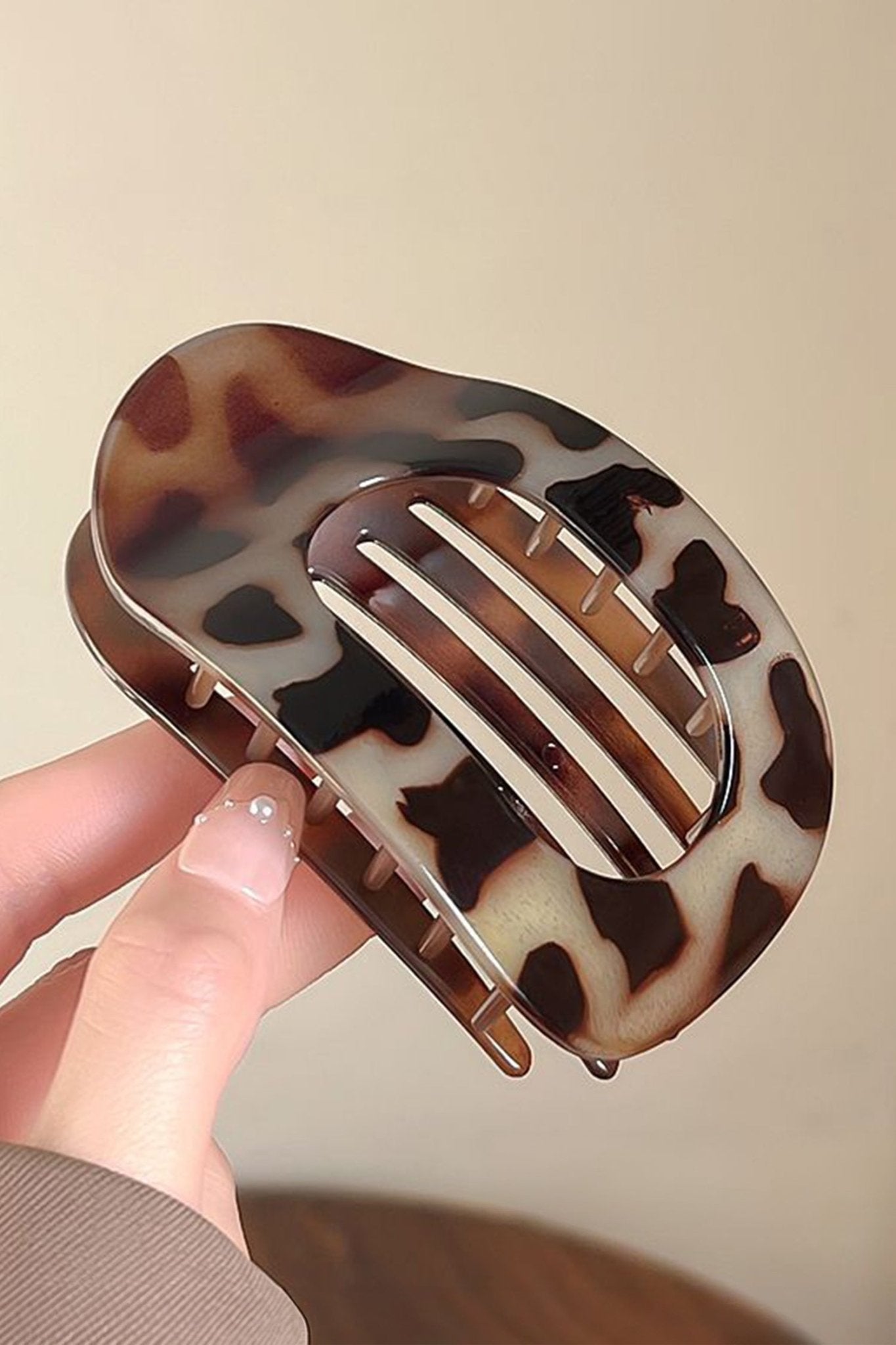 Robin Oval Hair Claw Clip - Hello Beautiful BoutiqueHeadwearThreaded Pear