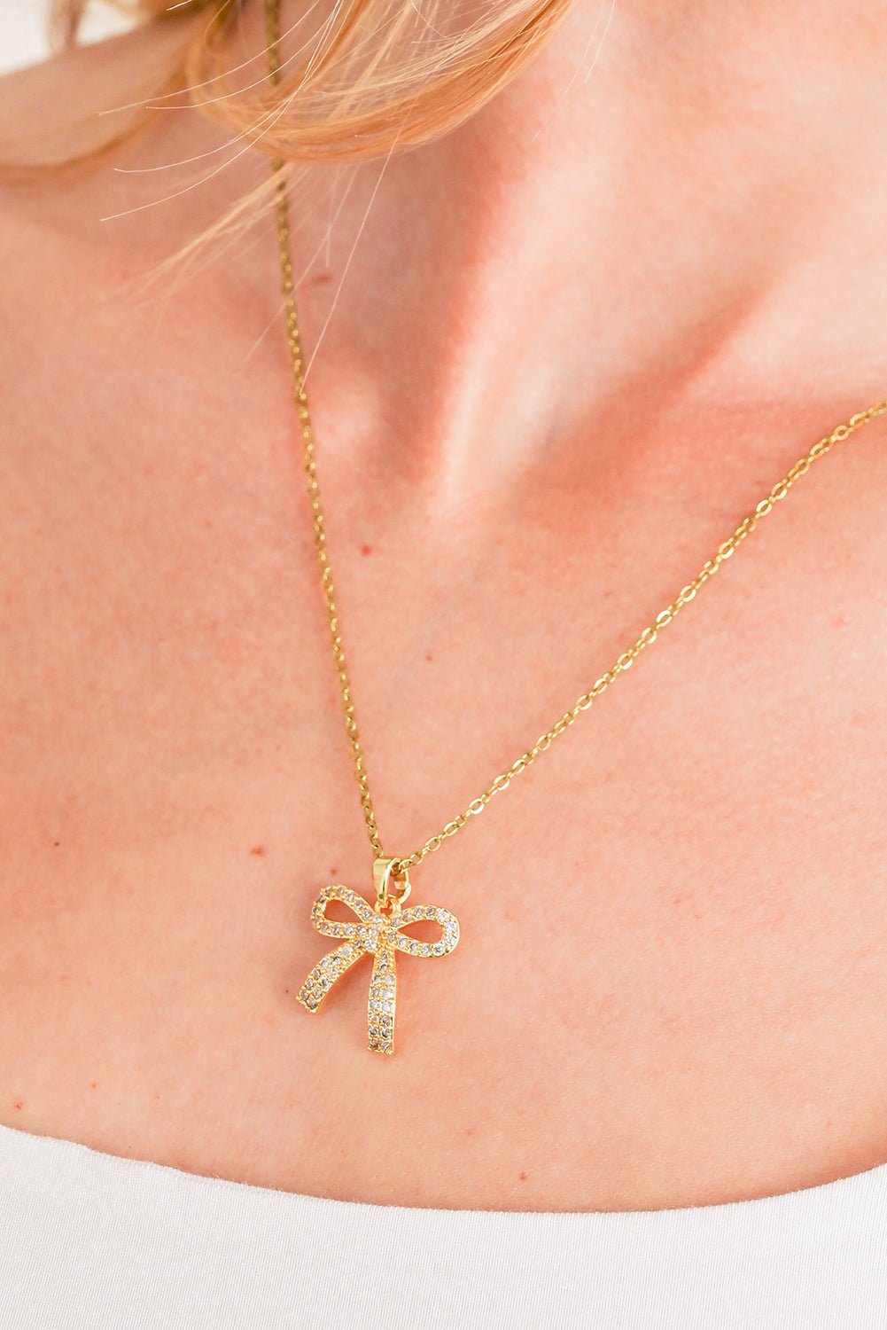 Romy Rhinestone Bowknot Pendant Necklace - Hello Beautiful BoutiqueJewelryThreaded Pear