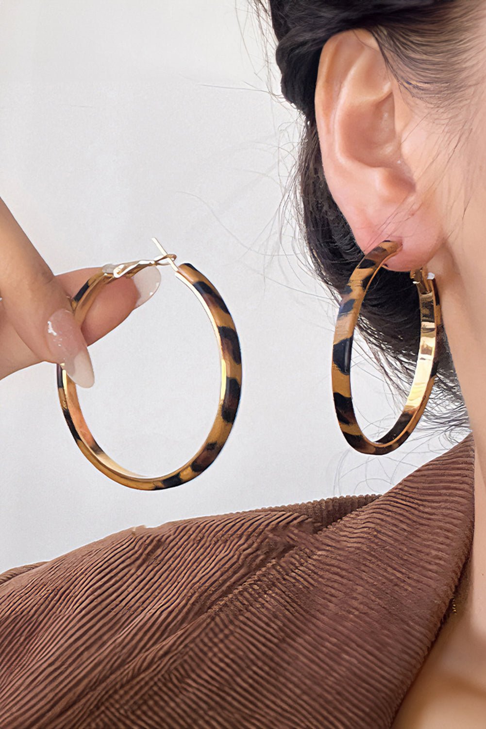 Sajira Stainless alloy Hoop Earrings - Hello Beautiful BoutiqueJewelryThreaded Pear
