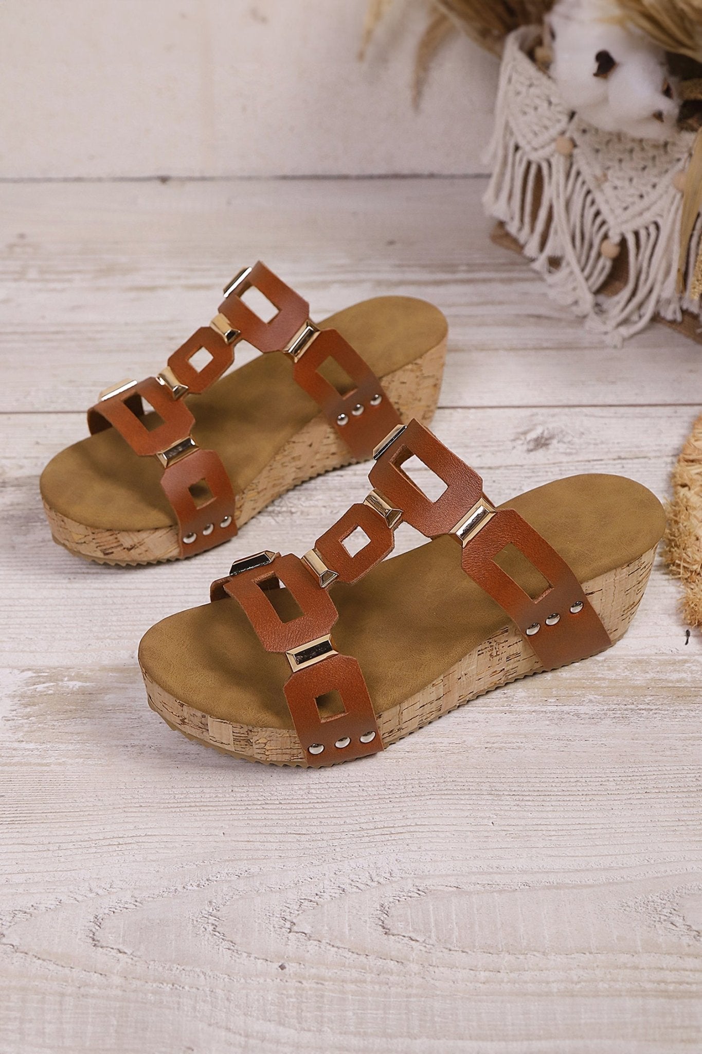 Sara Leather Wedge Platform Slippers - Hello Beautiful BoutiqueSlippersThreaded Pear
