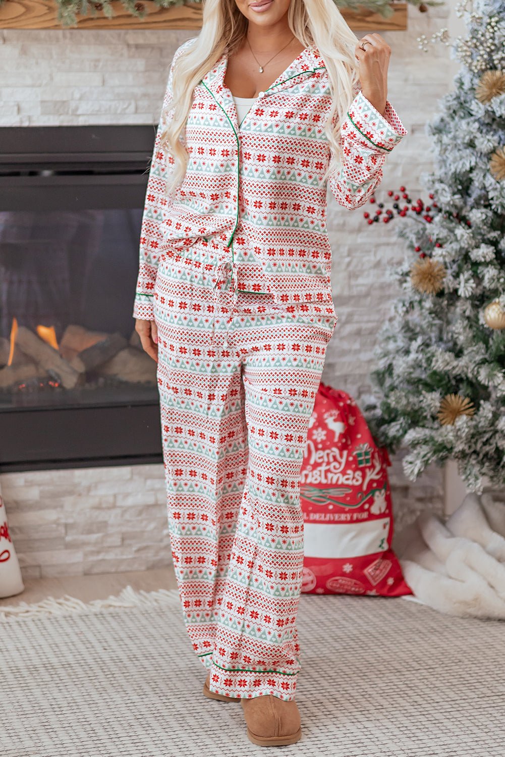 Sarai Christmas Pattern Print Shirt - Hello Beautiful BoutiqueSleepwearThreaded Pear