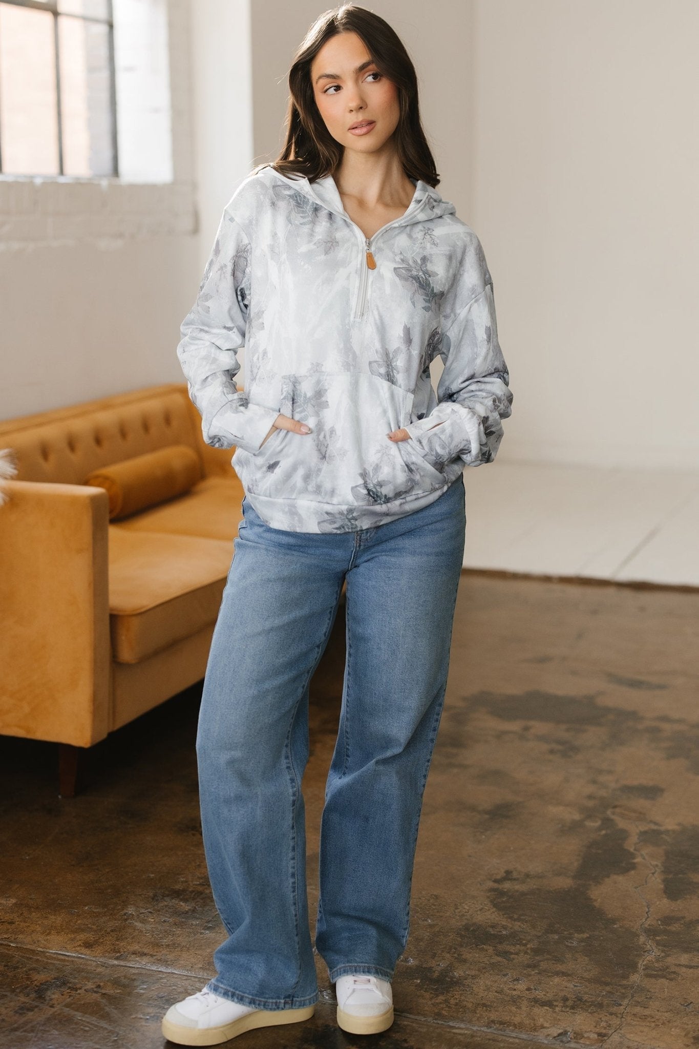 Sariyah Kangaroo Quarter Zip Hoodie - Hello Beautiful BoutiqueSweatshirts & HoodiesThreaded Pear