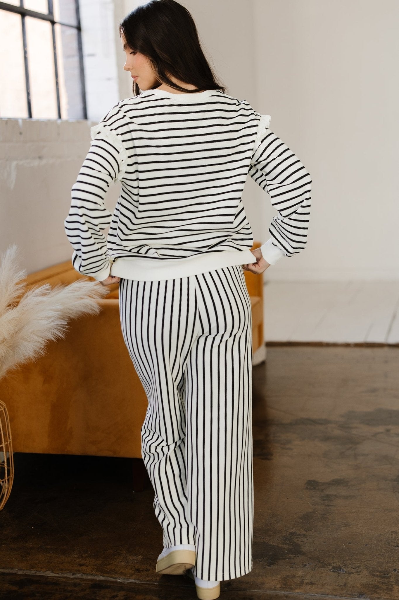 Stella Trim Drop Shoulder Lounge Set - Hello Beautiful BoutiquePant SetsThreaded Pear
