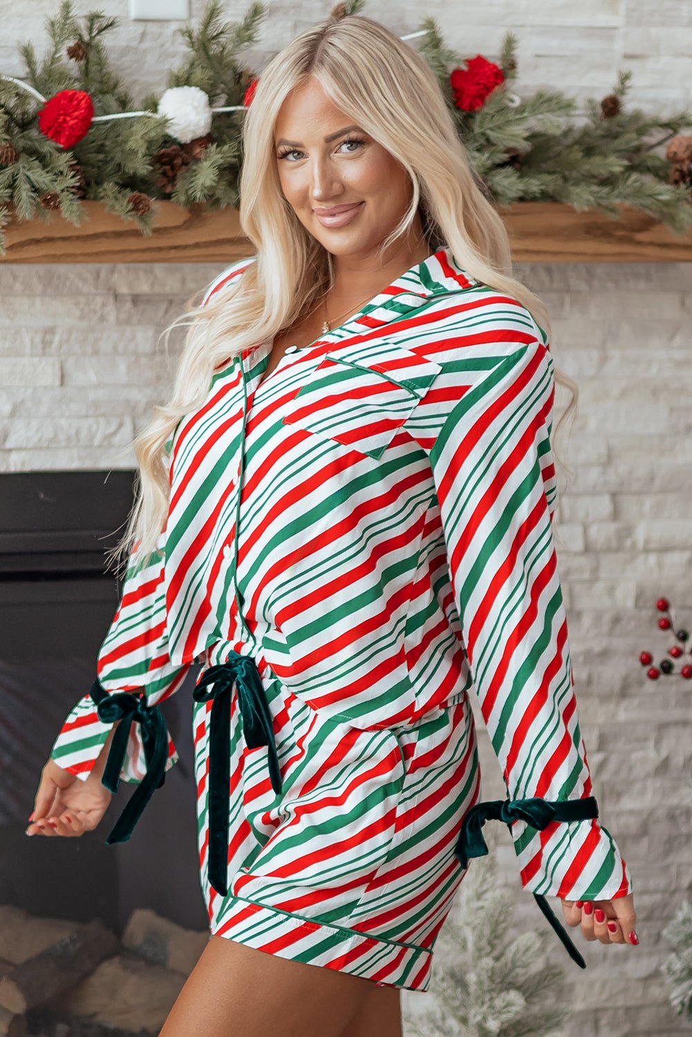 Tavy Christmas 2pcs Pajama Set - Hello Beautiful BoutiqueSleepwearThreaded Pear