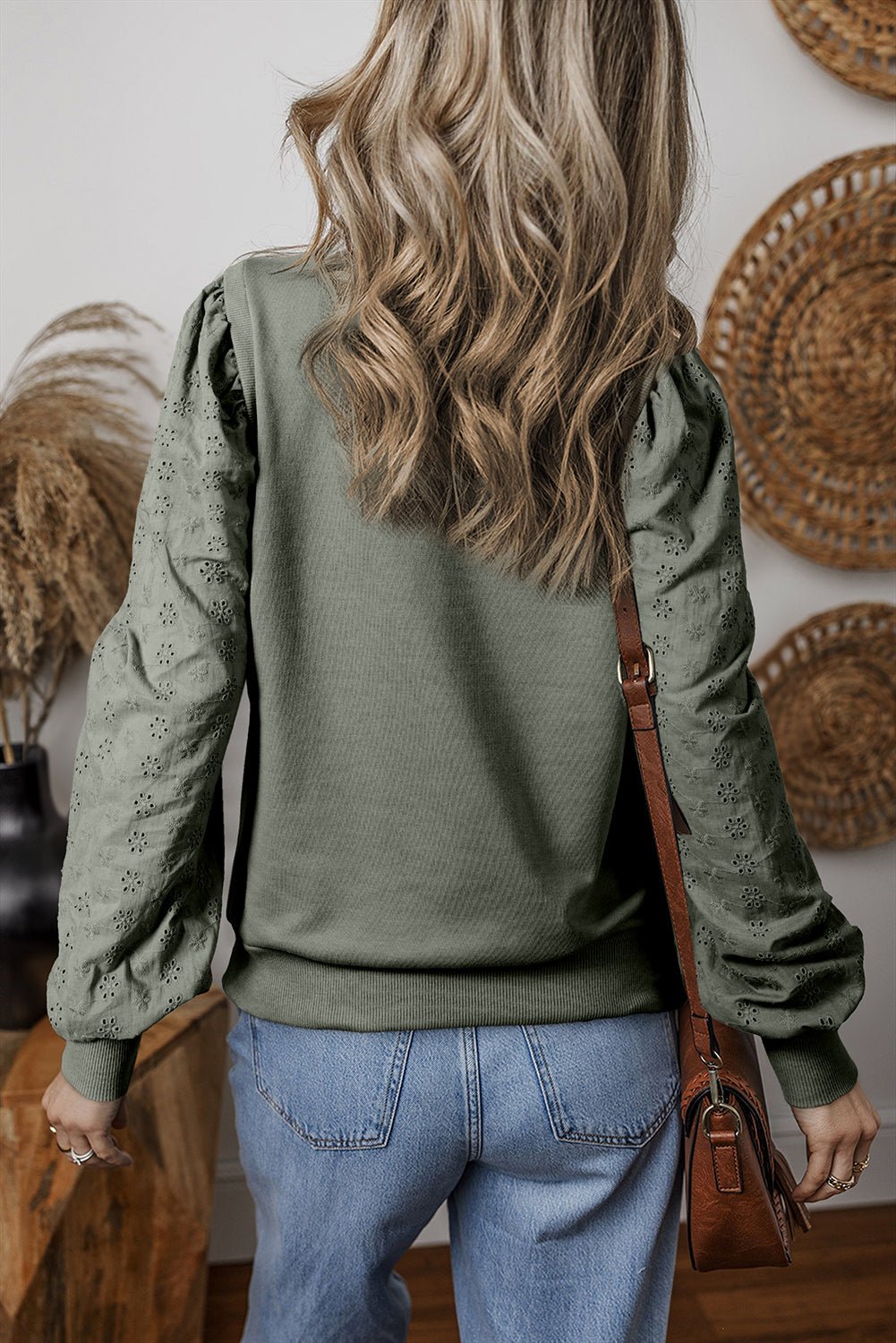 Valerie Solid Patchwork Sleeve Sweatshirt - Hello Beautiful BoutiqueSweatshirts & HoodiesThreaded Pear
