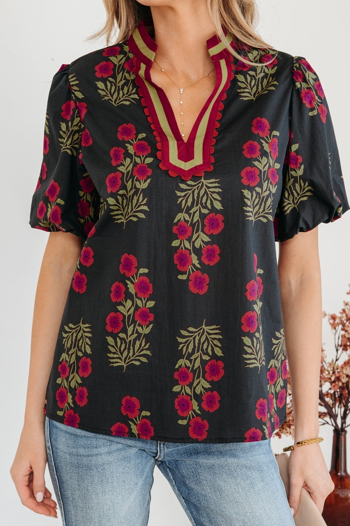 Zoe Contrast Slit Neckline Blouse - Hello Beautiful BoutiqueBlouses & ShirtsThreaded Pear