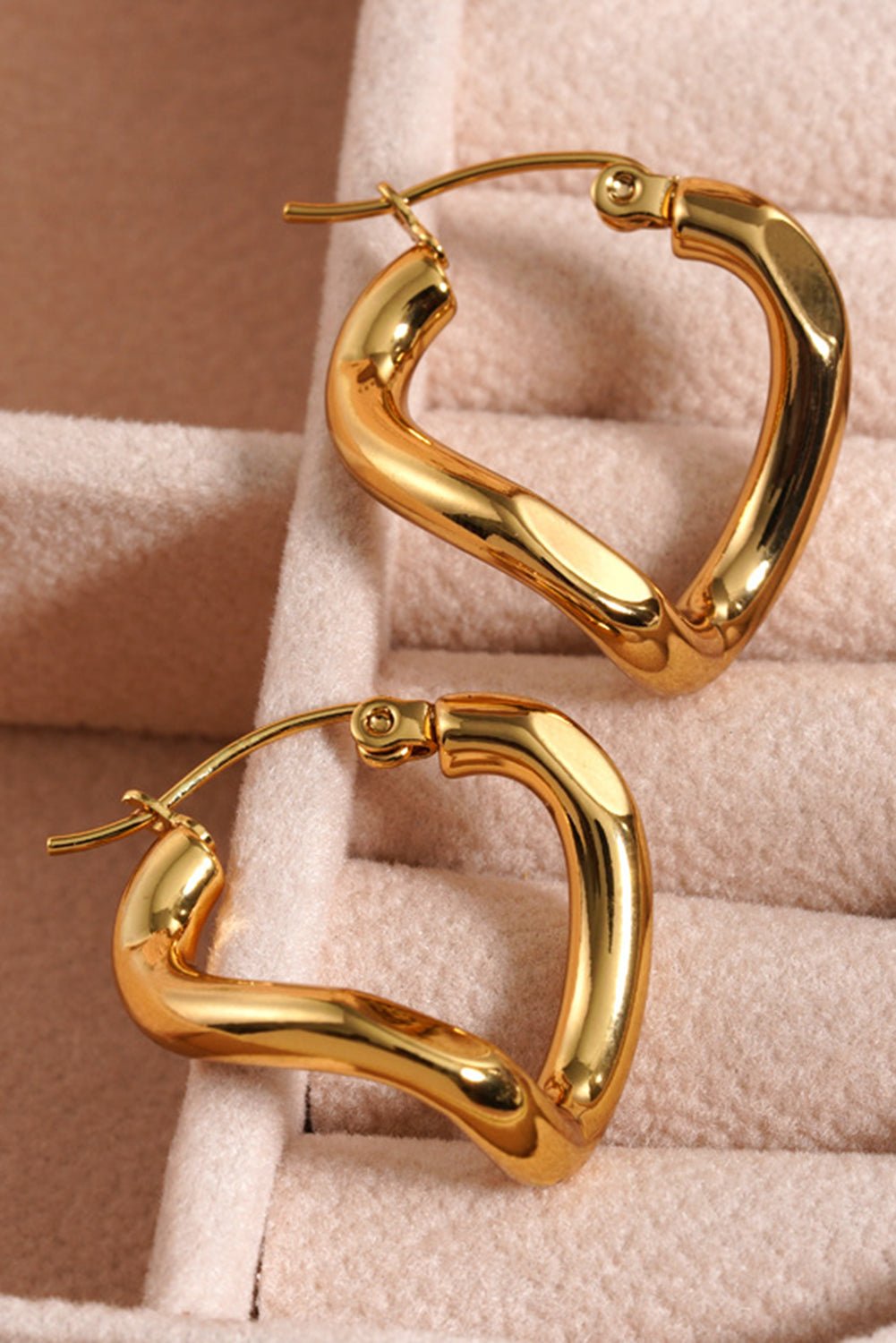 Zyla Spiral Stainless Steel Earrings - Hello Beautiful BoutiqueJewelryThreaded Pear